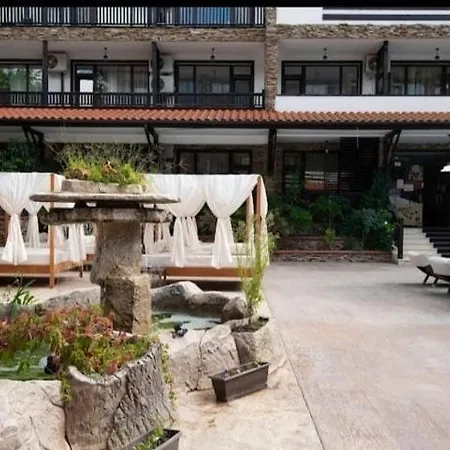 Paradise 2 Studio פרימורסקו